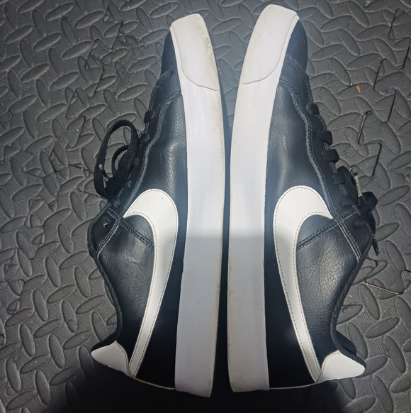 Nike Court Royale AC Black & White Men Sneakers - Picture 7 of 12